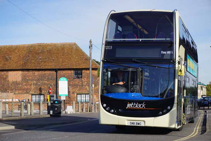 Reading Buses Jet Black Alexander Dennis Enviro400 1203